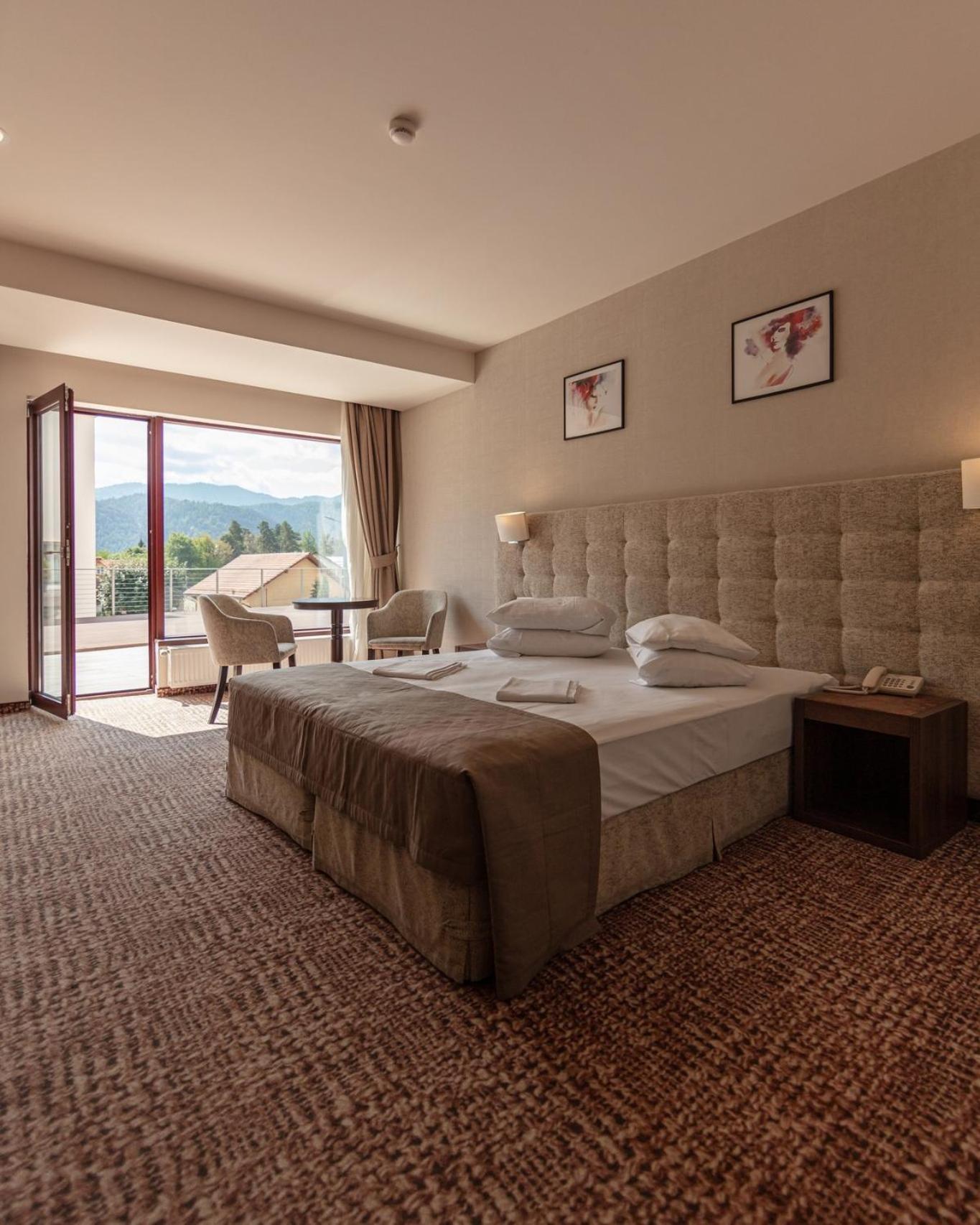 Grand Hotel Belvedere Brasov Luaran gambar