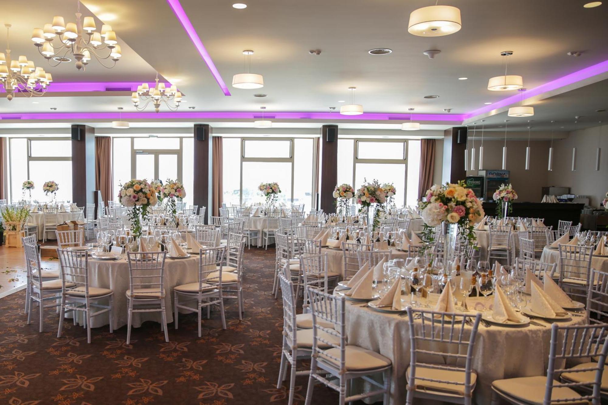 Grand Hotel Belvedere Brasov Luaran gambar